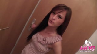 Hot Girl Cheats at Boyfriend and Fucks for Creampie
