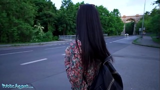 Public Agent Billie Celeb Takes Part in Academy Sexperiment